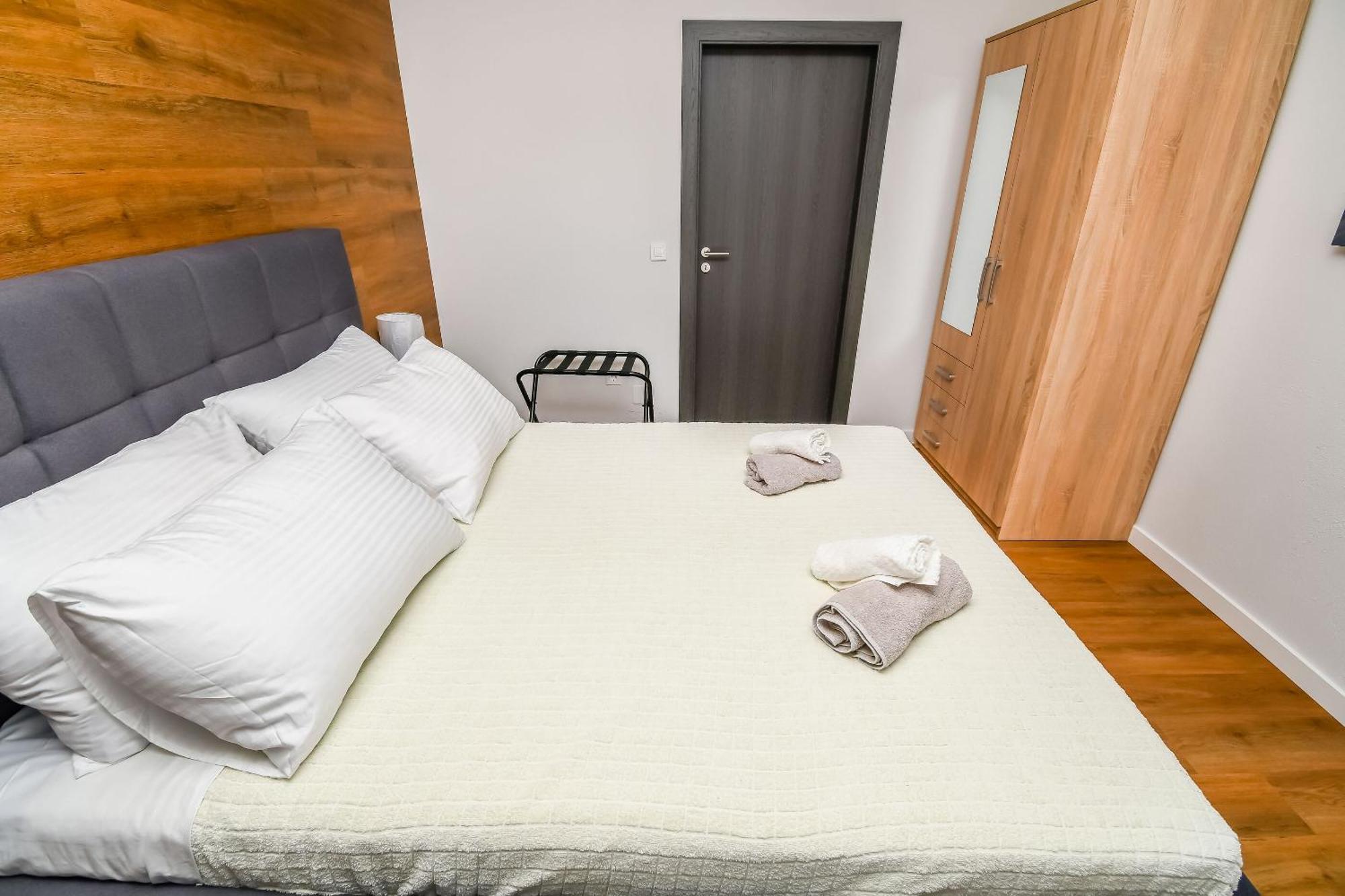 Apartments Neli Трогир Экстерьер фото