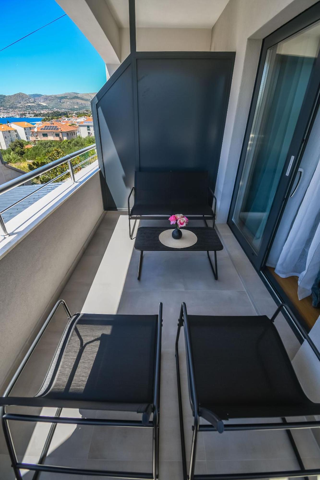 Apartments Neli Трогир Экстерьер фото