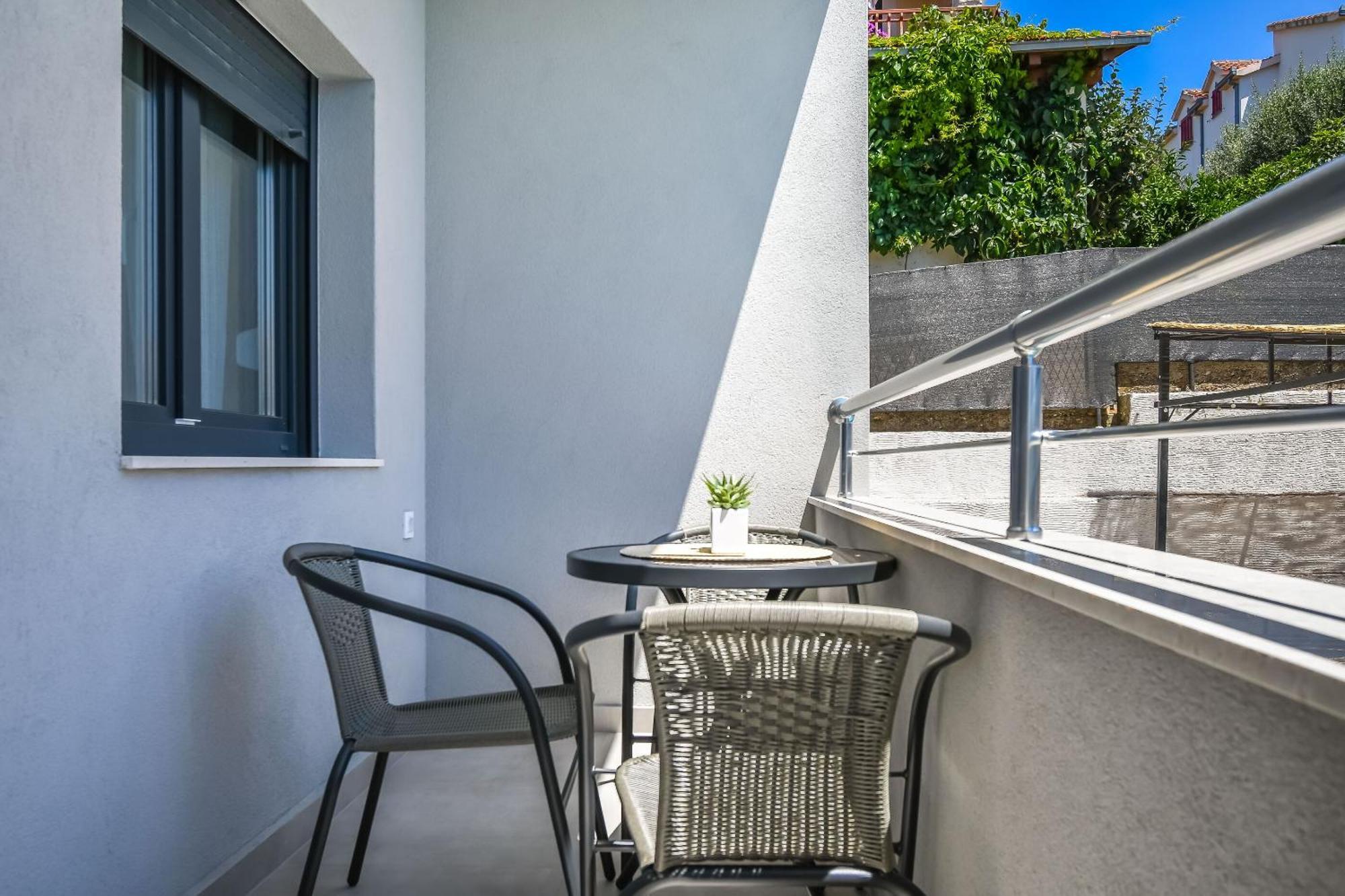 Apartments Neli Трогир Экстерьер фото
